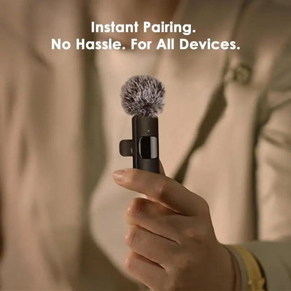 2.4G Wireless Clip-On Microphone with Lightning and USB-C Adapters for Professional Audio Recording in Video Production, YouTube, and Interviews